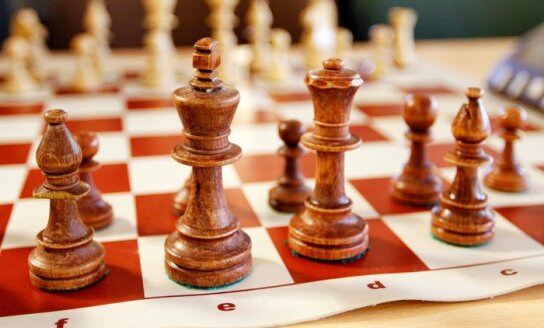 Kviečiame į tradicinį Seimo nario Algimanto Dumbravos šachmatų taurės turnyrą