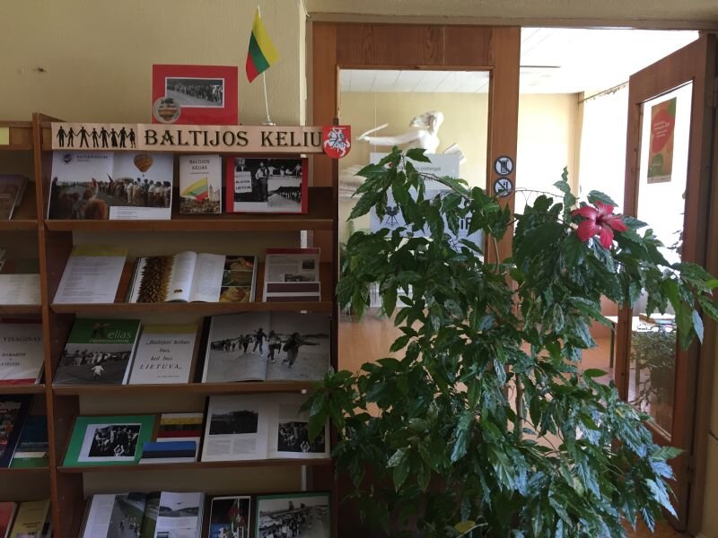 Literatūrinė ir fotografijų paroda Baltijos kelio 30-osioms metinėms atminti