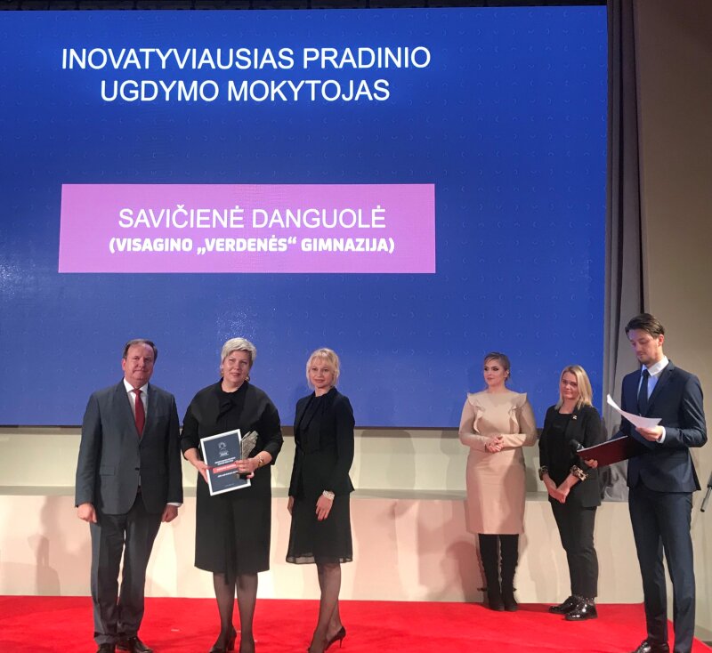 Sveikiname Danguolę Savičienę – inovatyviausią 2019 metų pradinių klasių mokytoją!