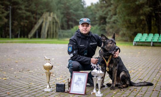 Dingusį senolį Visagine surado tarnybinis šuo Rokis