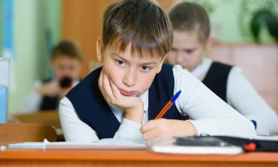 Ar mokyklos toliau dirbs nuotoliniu, ar įprastu būdu, leista apsispręsti mokyklų vadovams