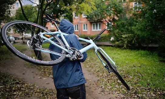 Policijos pareigūnai ragina gyventojus imtis visų įmanomų priemonių dviračiams apsaugoti!