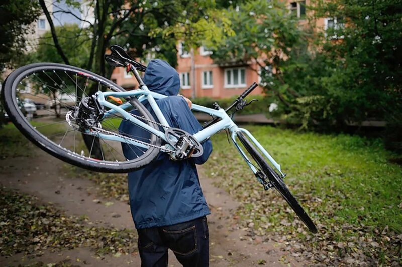 Policijos pareigūnai ragina gyventojus imtis visų įmanomų priemonių dviračiams apsaugoti!