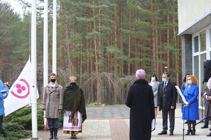 Balandžio 15-osios – Kultūros dienos proga Visagino savivaldybė iškėlė Taikos vėliavą