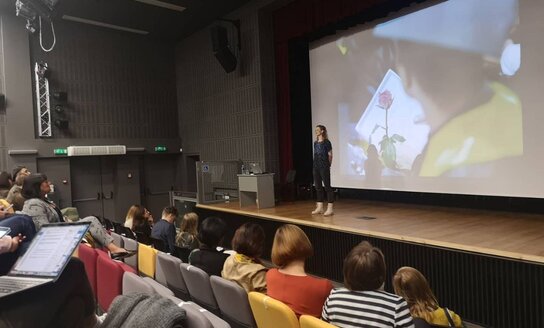 Parsivežtos įkvepiančios forumo „Menų gaudyklė. Kūrybinių rezidencijų tinklo išvystymas Ežerų...