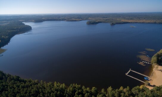  2021 m. Visagino ežero pakrantėje, irklavimo bazės teritorijoje buvo įrengtas valčių nuleidimo...