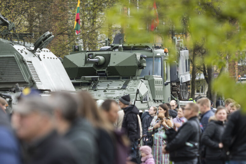 Minint Partizanų pagerbimo, kariuomenės ir visuomenės vienybės dieną, prisiekė nauji šauliai