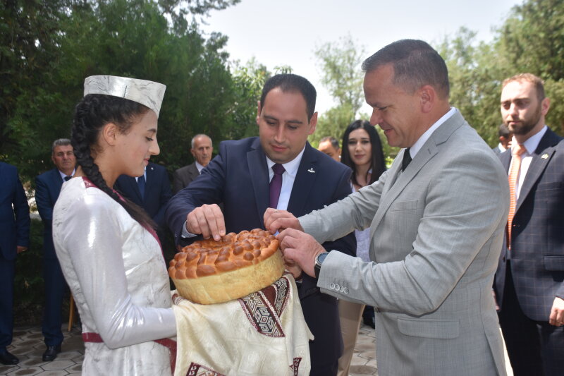 Sutartimi įtvirtinti Visagino ir Armavyro (Armėnija) miestų ryšiai!