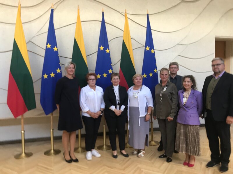 Valstybės tarnautojų profesinės sąjungos susitikimas su  Vyriausybės atstovais