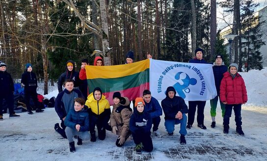Visaginiečiai bėgdami paminėjo Lietuvos valstybės atkūrimo 105-ąsias metines!