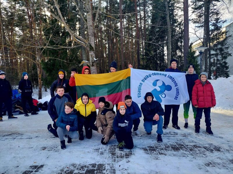 Visaginiečiai bėgdami paminėjo Lietuvos valstybės atkūrimo 105-ąsias metines!