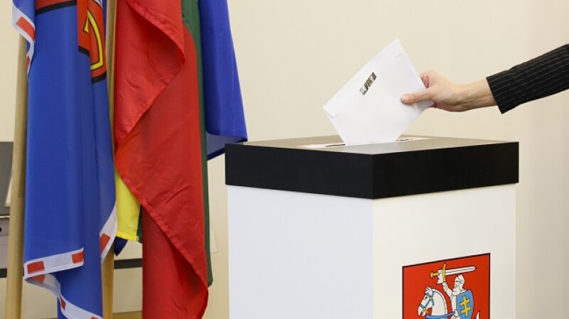 Prasideda pakartotinis balsavimas iš anksto. Renkami 34 Lietuvos savivaldybių merai