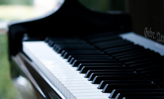 2024 m. kovo 8-11 dienomis Utenos regione skambėjo klasikinė fortepijoninė ir simfoninė muzika
