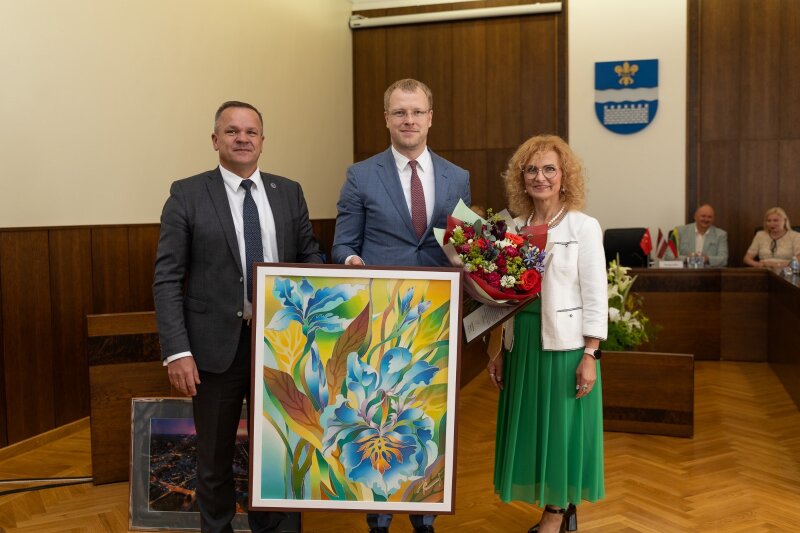 Meras išvyko sveikinti daugpiliečius 749-ojo miesto gimtadienio proga!