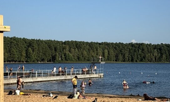 Šiuo metu Visagino ežero maudymosi vietos yra saugios maudynėms