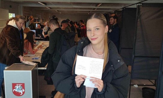 Per dvi balsavimo iš anksto dienas rinkdami Seimą jau balsavo daugiau kaip 106 tūkst. rinkėjų