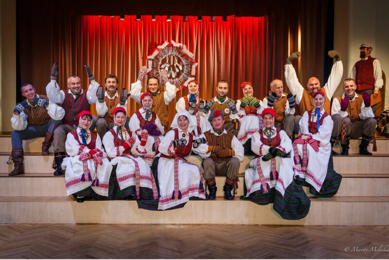 Lapkričio 23 d. kviečia lietuvių liaudies šokių festivalis „Kaimynėli, būki sveikas“!