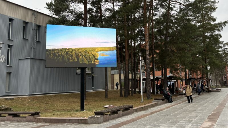 Ar jau galime džiaugtis LED lauko ekranu?