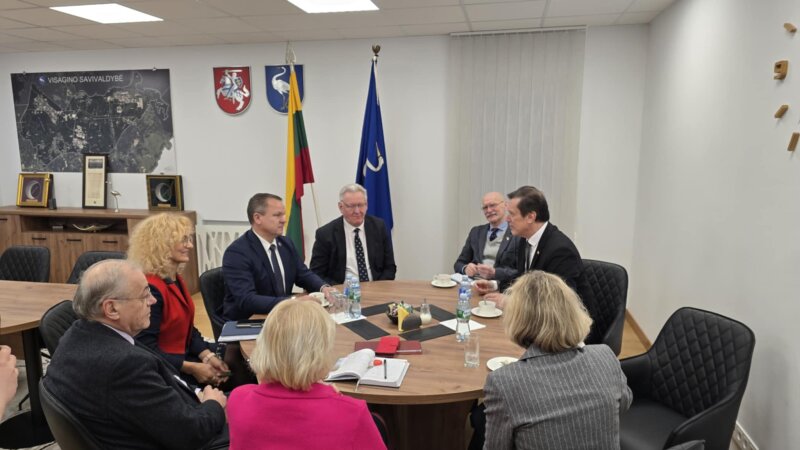 Visagino savivaldybėje lankosi Seimo narys Vytautas Juozapaitis