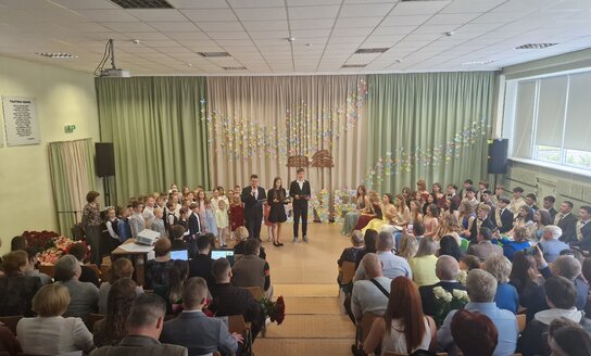 Visagino „Verdenės“ gimnazijoje nuaidėjo paskutinis skambutis!